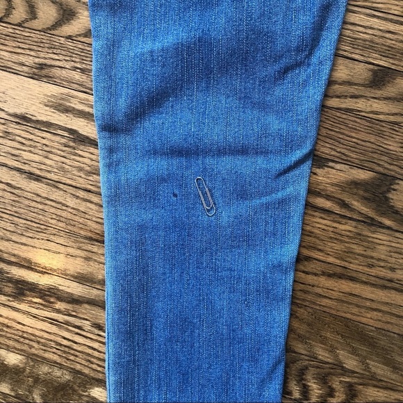 American Eagle Superstretch Light Wash Jegging | 6​​ - Picture 8 of 12
